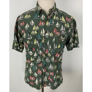Men Reyn Spooner Hawaiian sailboat all-over print graphic button up shirt M